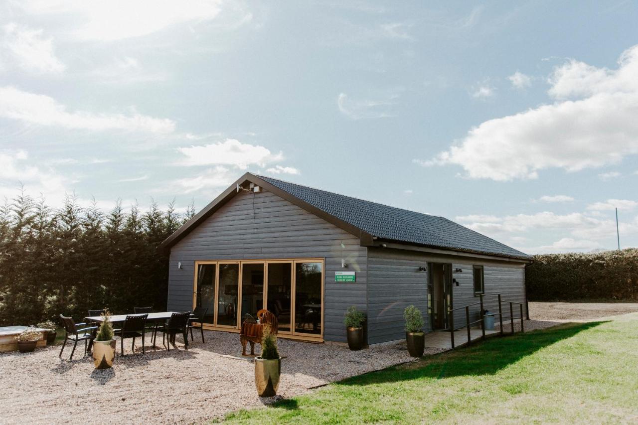 King Richard'S Luxury Lodge - Sleeps Up To 8 ,Dog Friendly ,Near Sherwood Forest At Fairview Farm In Nottingham Set In 88 Acres And Great For Groups,Family Gatherings,Corporate Events Εξωτερικό φωτογραφία