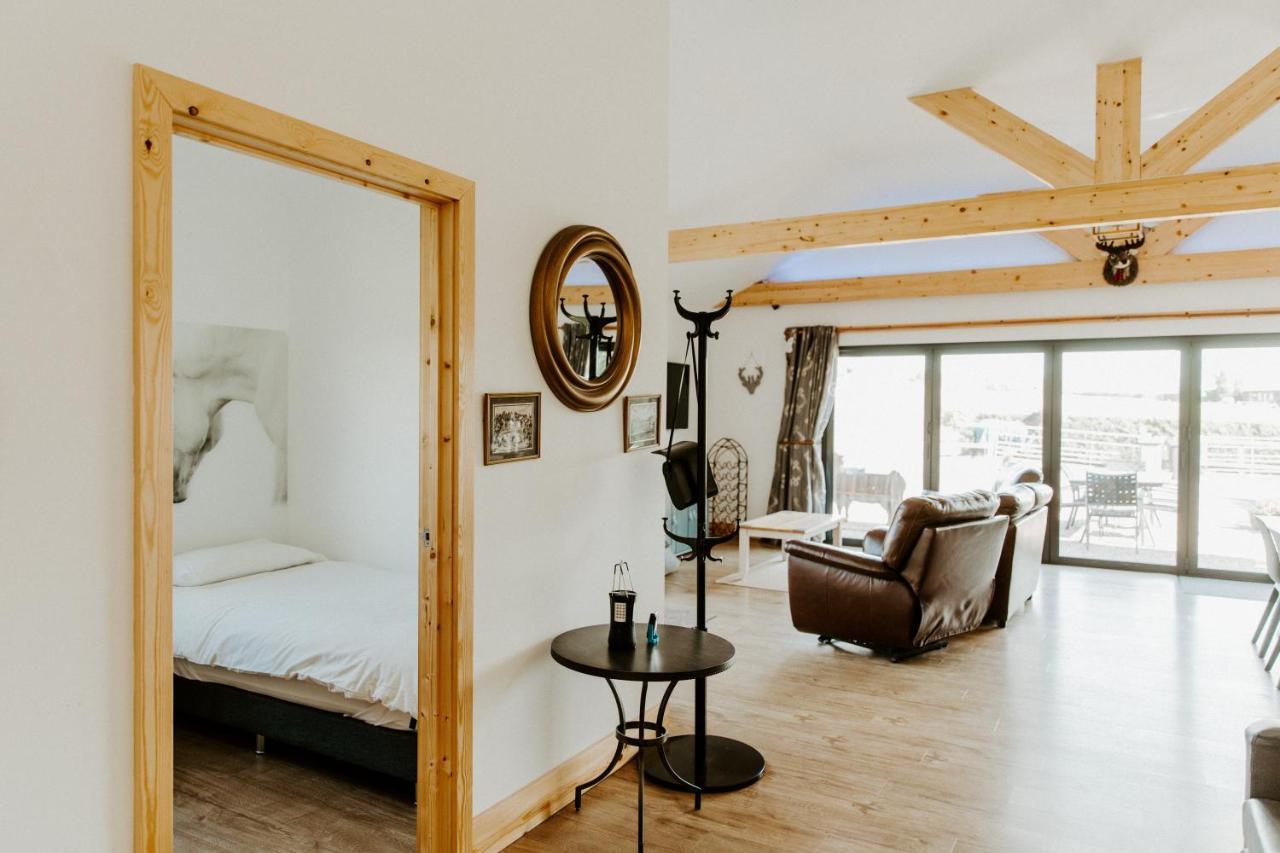King Richard'S Luxury Lodge - Sleeps Up To 8 ,Dog Friendly ,Near Sherwood Forest At Fairview Farm In Nottingham Set In 88 Acres And Great For Groups,Family Gatherings,Corporate Events Εξωτερικό φωτογραφία