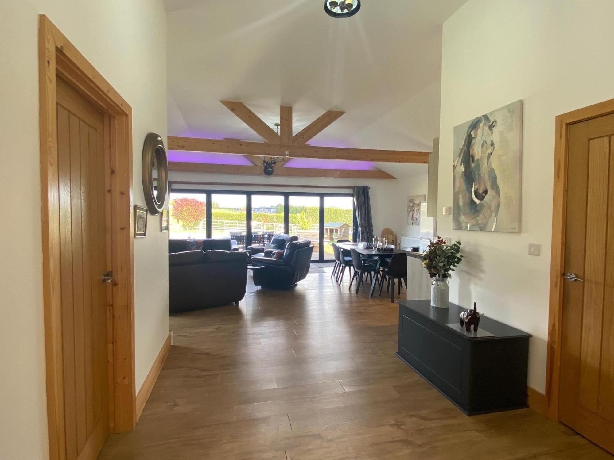 King Richard'S Luxury Lodge - Sleeps Up To 8 ,Dog Friendly ,Near Sherwood Forest At Fairview Farm In Nottingham Set In 88 Acres And Great For Groups,Family Gatherings,Corporate Events Εξωτερικό φωτογραφία